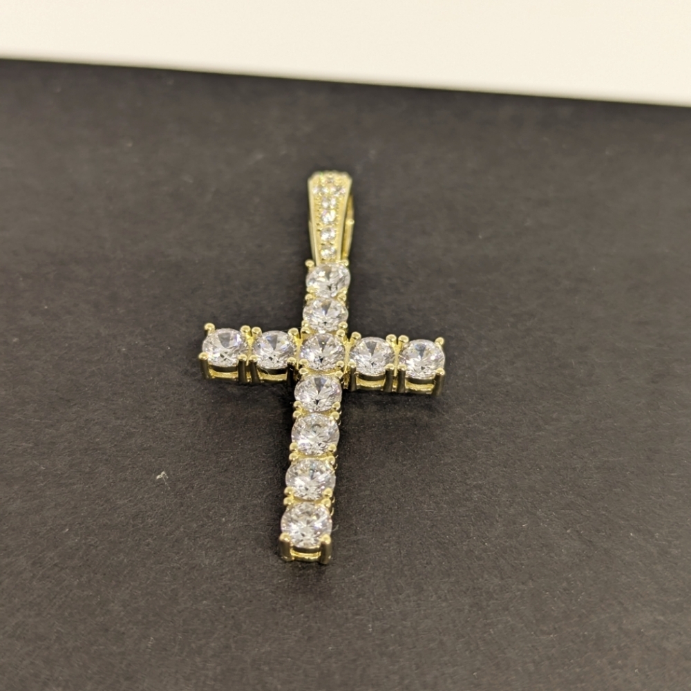 New Rhinestone Cross Pendant - Picture 7 of 10